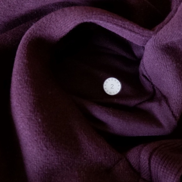 lululemon floral flock pullover / black cherry / size 2 - Picture 3 of 6